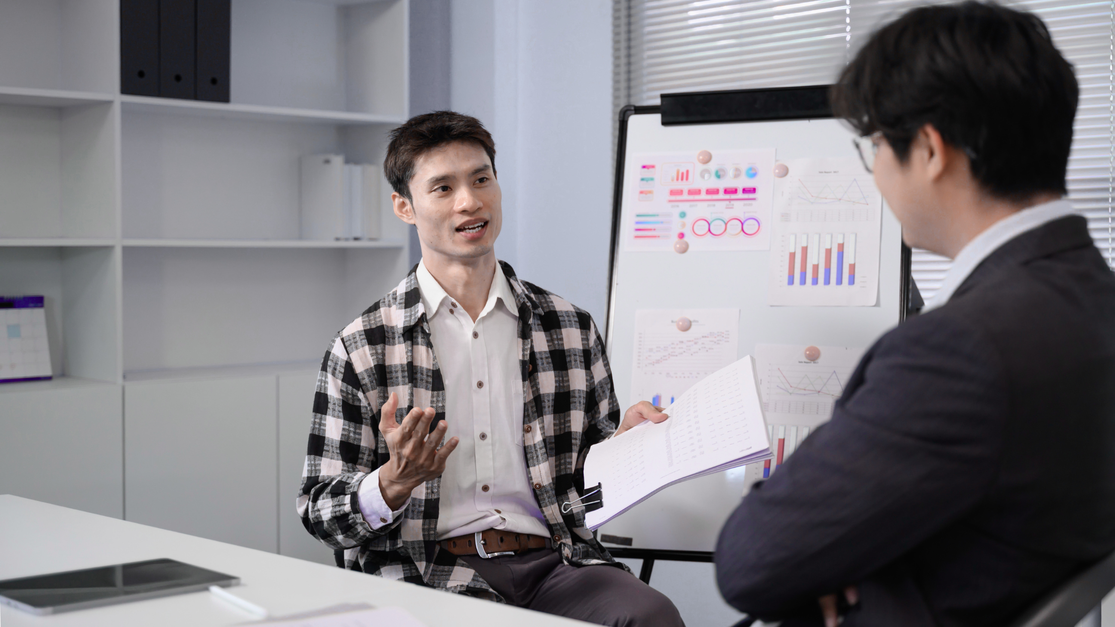 What Are the Essential Slides for an Early-Stage Startup Pitch Deck?Your Startup’s First Stories to Investors